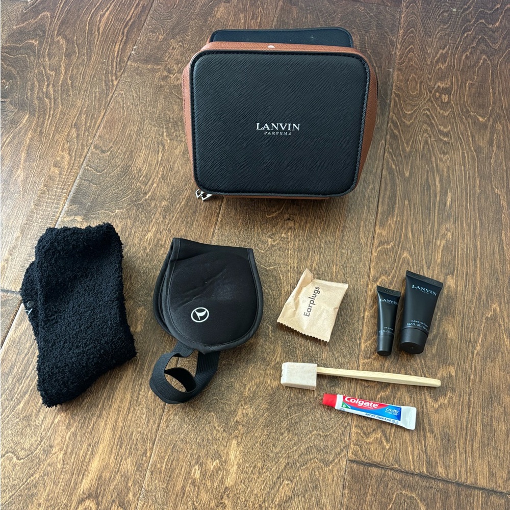 Perfect condition : never used : Lanvin Parfums toiletry bag :: Turkish Airlines